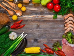 Rahmat Tempuh Perjalanan 7 Jam Demi Bahan Makanan